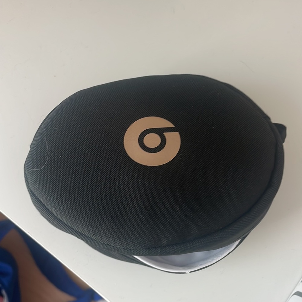 Beats solo3 - Picture 6 of 8
